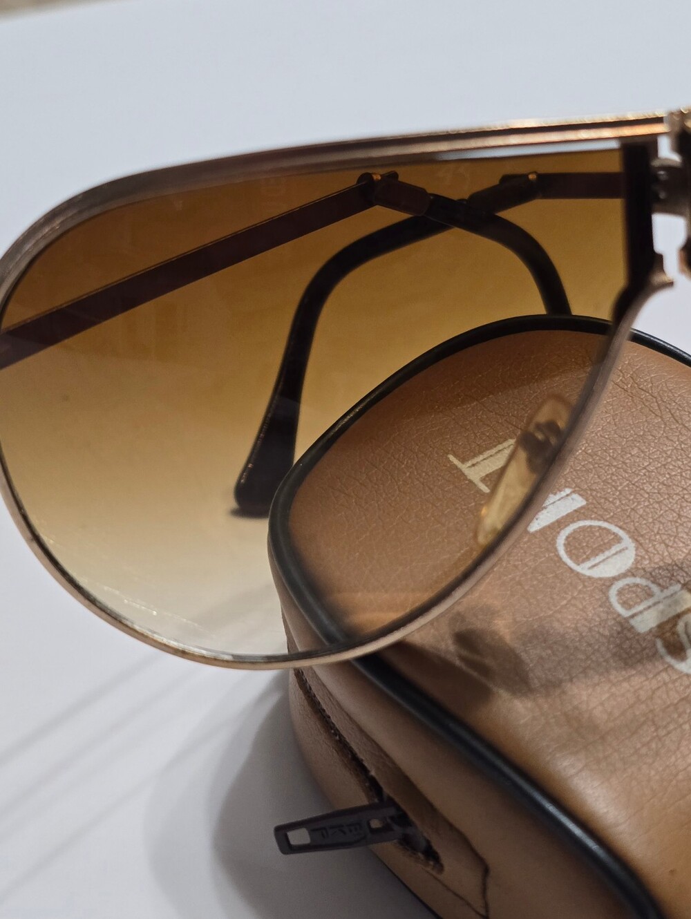 Vintage 80s Sport Brown Gradient Aviator Sunglasses - Picture 3 of 16